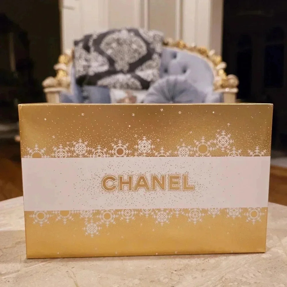 CHANEL Hand Cream & Lip Balm Moisture to Go 2024 Holiday Gift Set